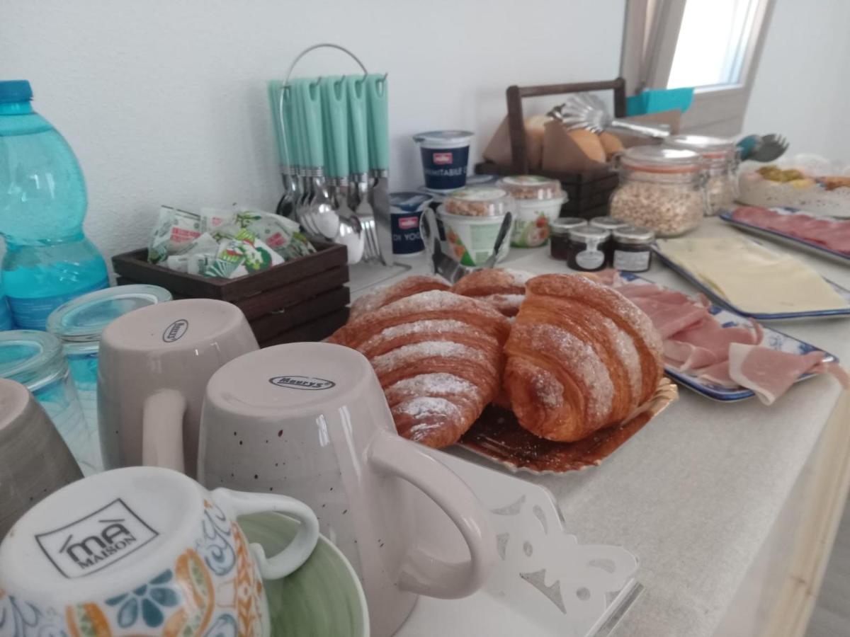 B&B Luchia Orosei Eksteriør billede